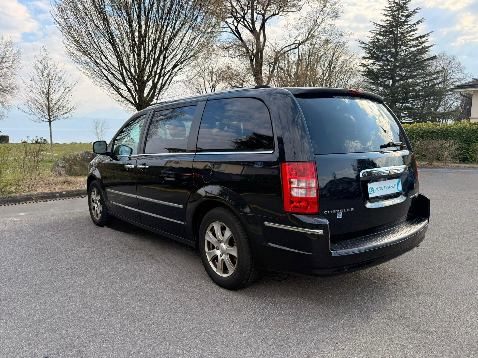 CHRYSLER Grand Voyager 3.8 Limited Automatic-image-4