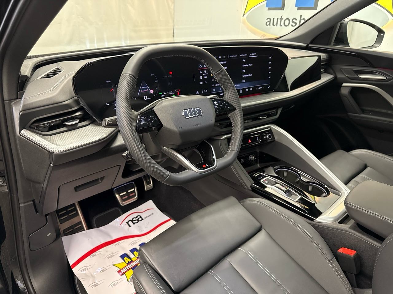 AUDI Q5 TFSI quattro 150 kW S-tronic S-Line-showroom-element-2