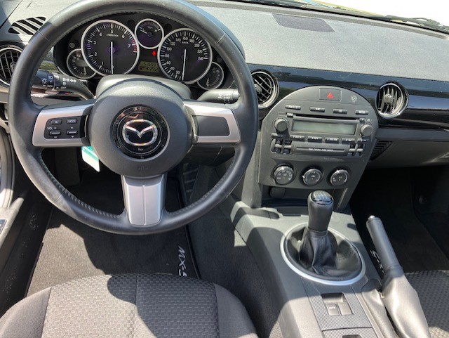 MAZDA 2.0 Exclusive-image-10