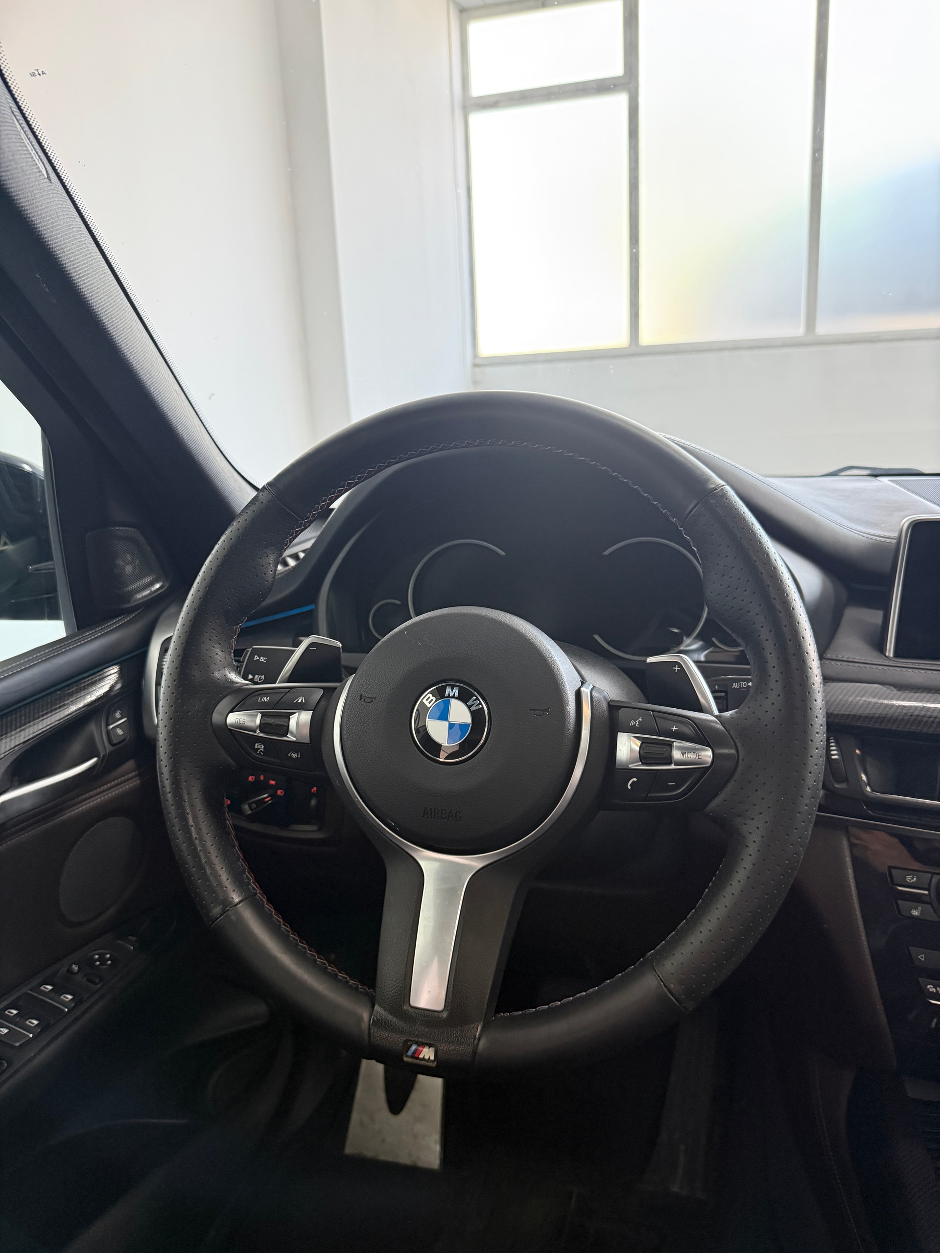 BMW X5 xDrive 40d Steptronic-image-10