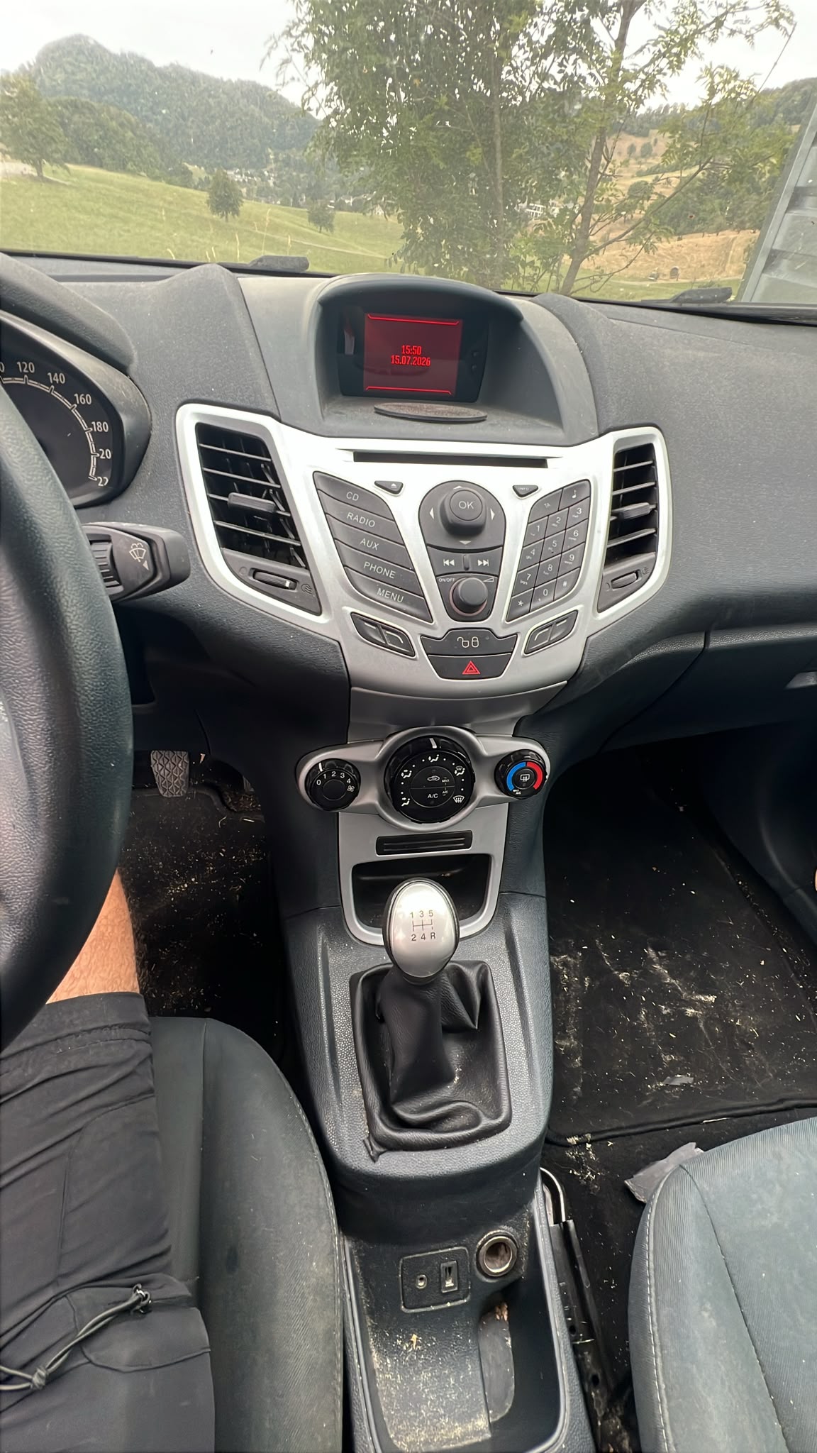 FORD Fiesta 1.25 16V Ambiente-image-3