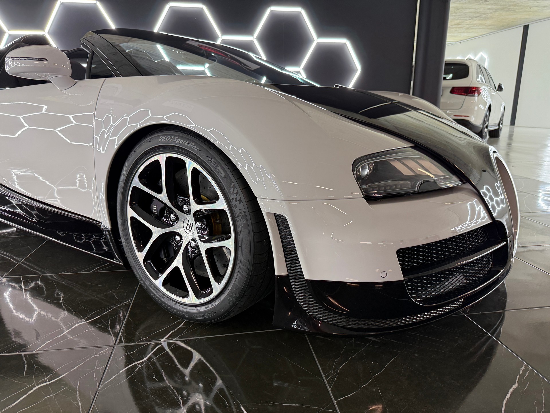 BUGATTI Grand Sport Vitesse-image-12
