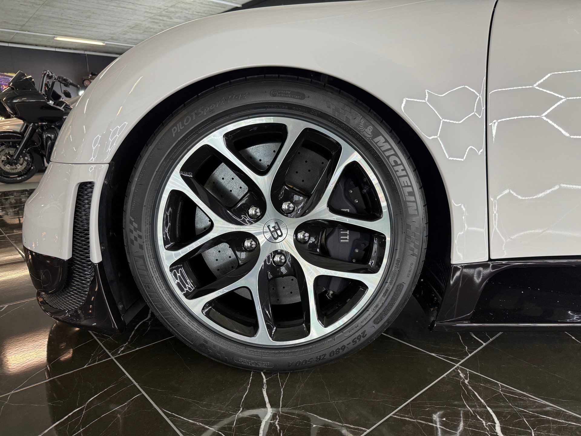 BUGATTI Grand Sport Vitesse-image-17