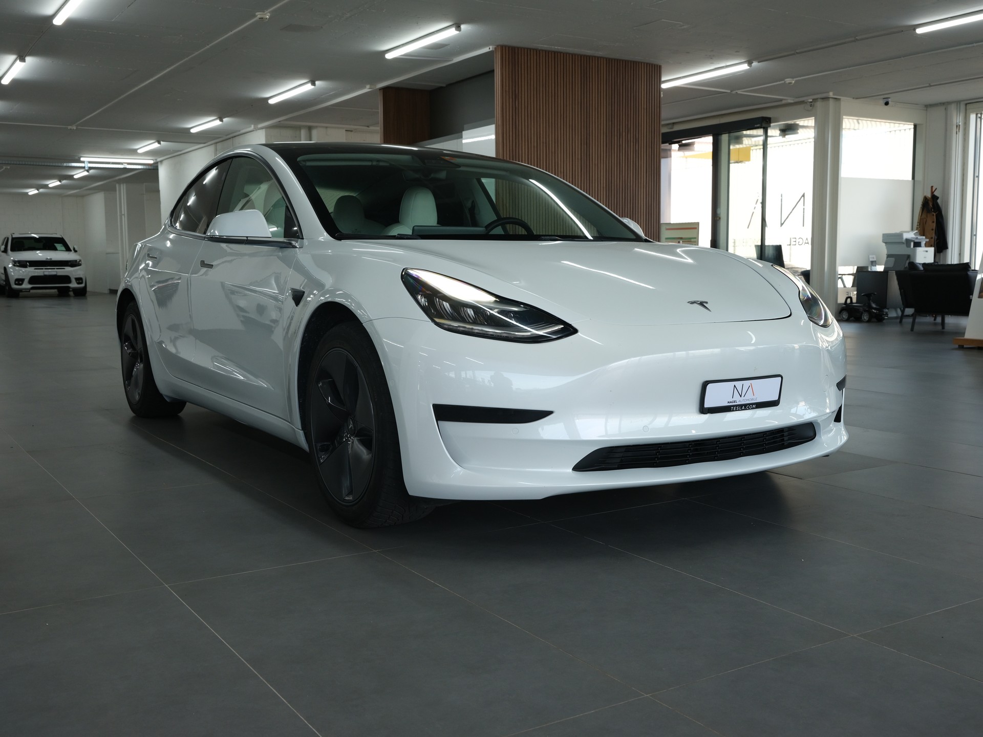 TESLA Model 3 *Panorama* *360 Kamera* *Sitzheizung*-showroom-element-1