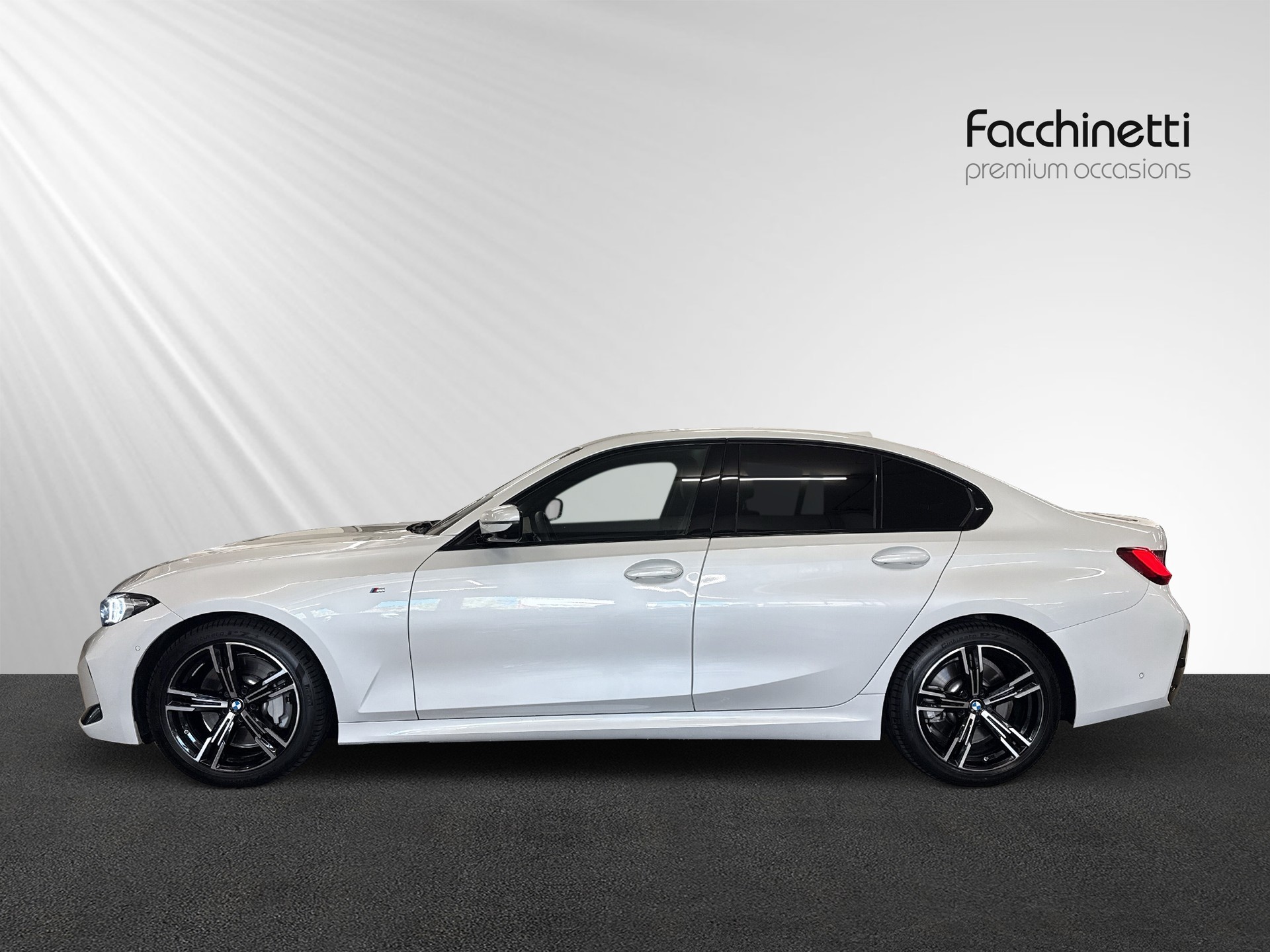 BMW 330d xDrive 48V Steptronic M Sport-showroom-element-1