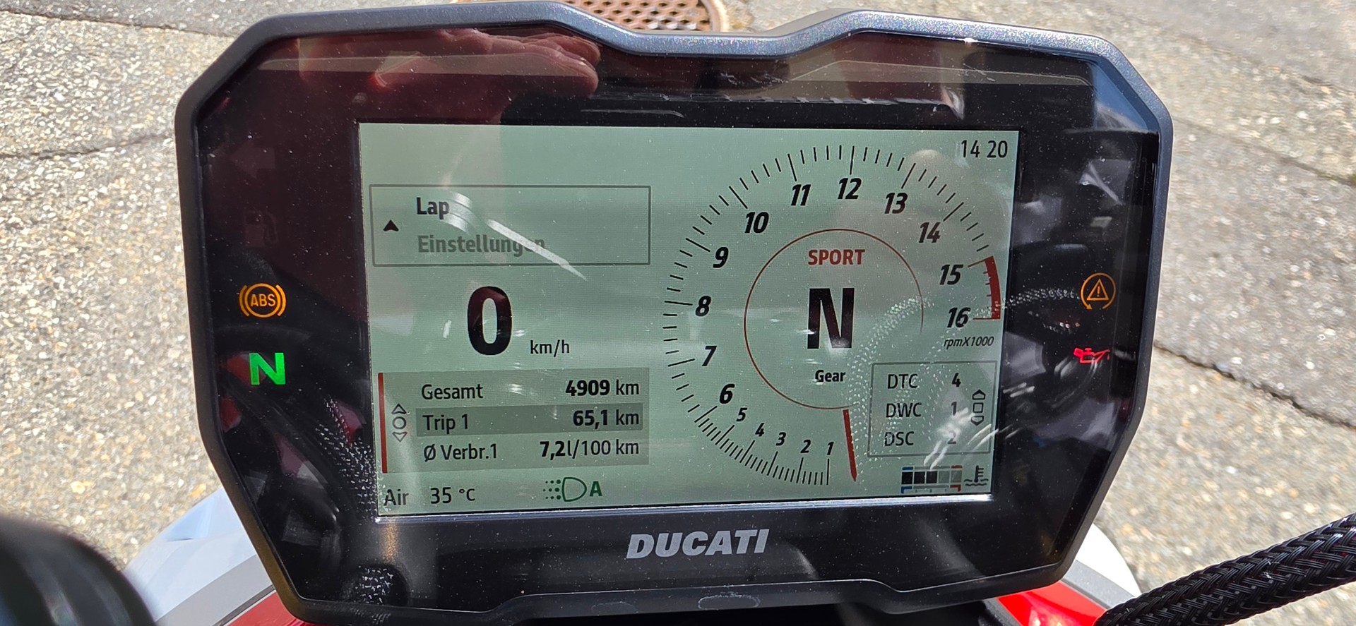 DUCATI Streetfighter V4 S-image-4