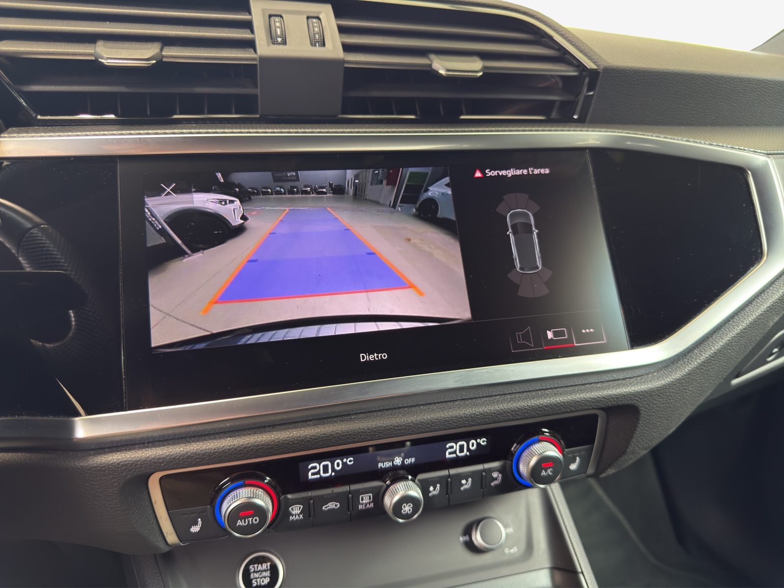 AUDI Q3 45 TFSI e S line S-tronic-image-14