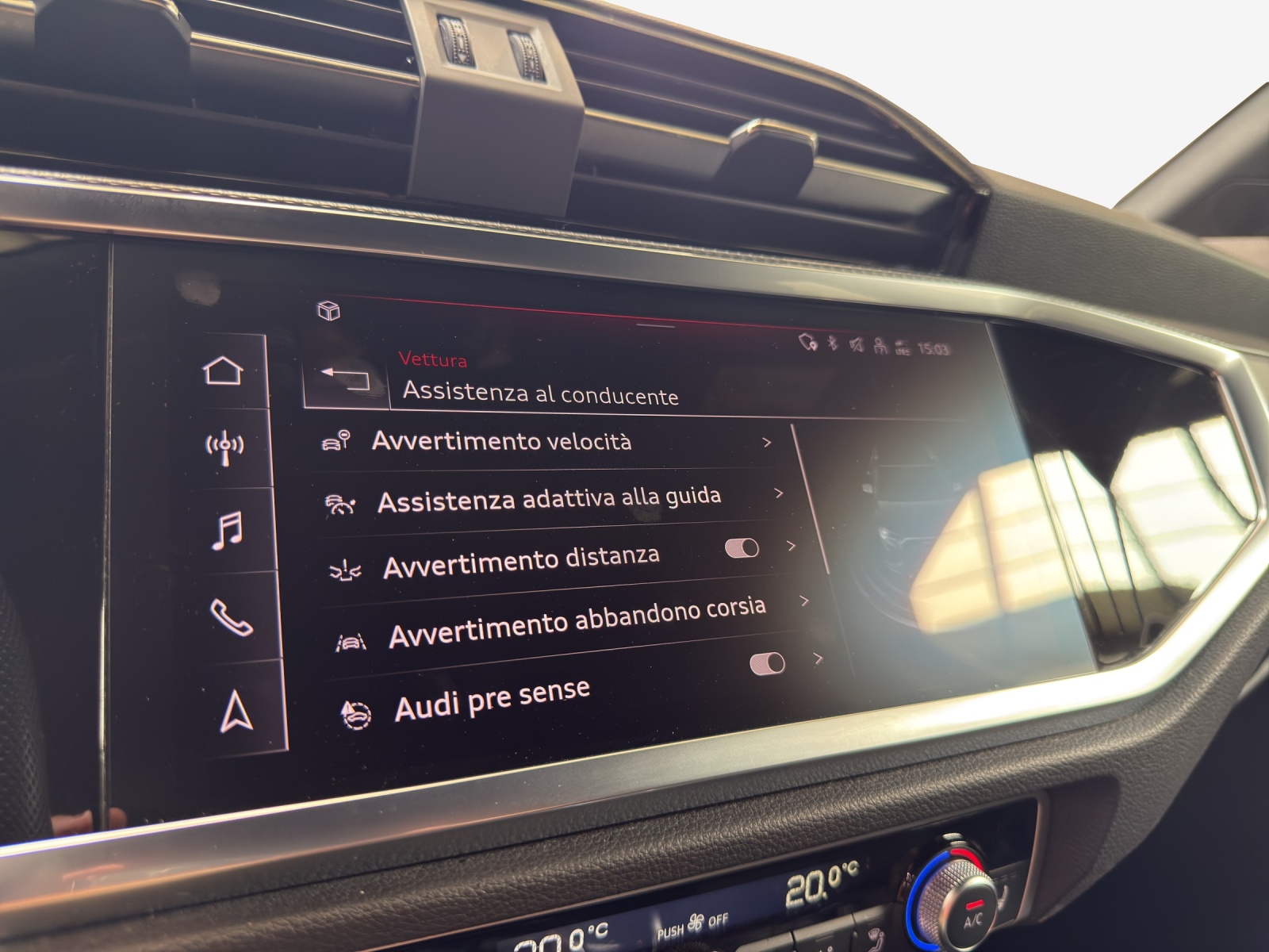 AUDI Q3 45 TFSI e S line S-tronic-image-15