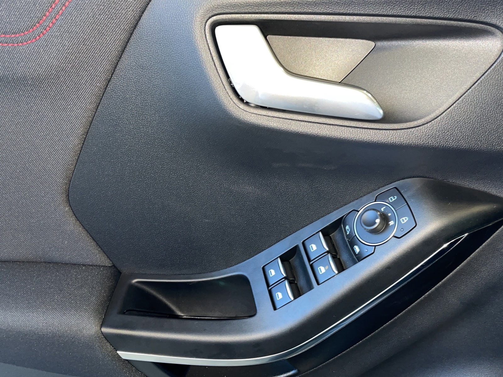 FORD Puma 1.0 EcoB Hybrid 125 ST-Line-image-10