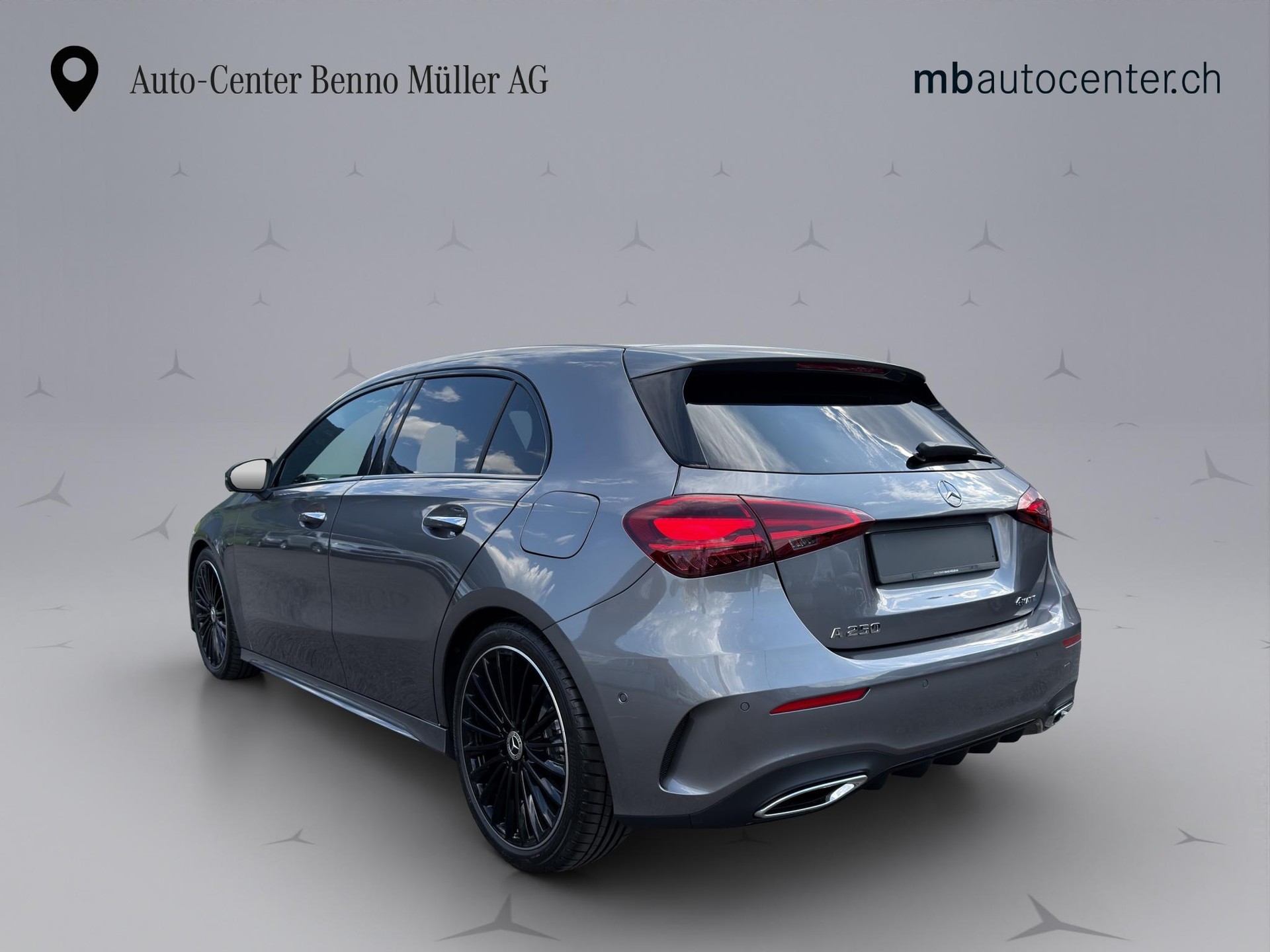MERCEDES-BENZ A 250 AMG Line 4m-showroom-element-3