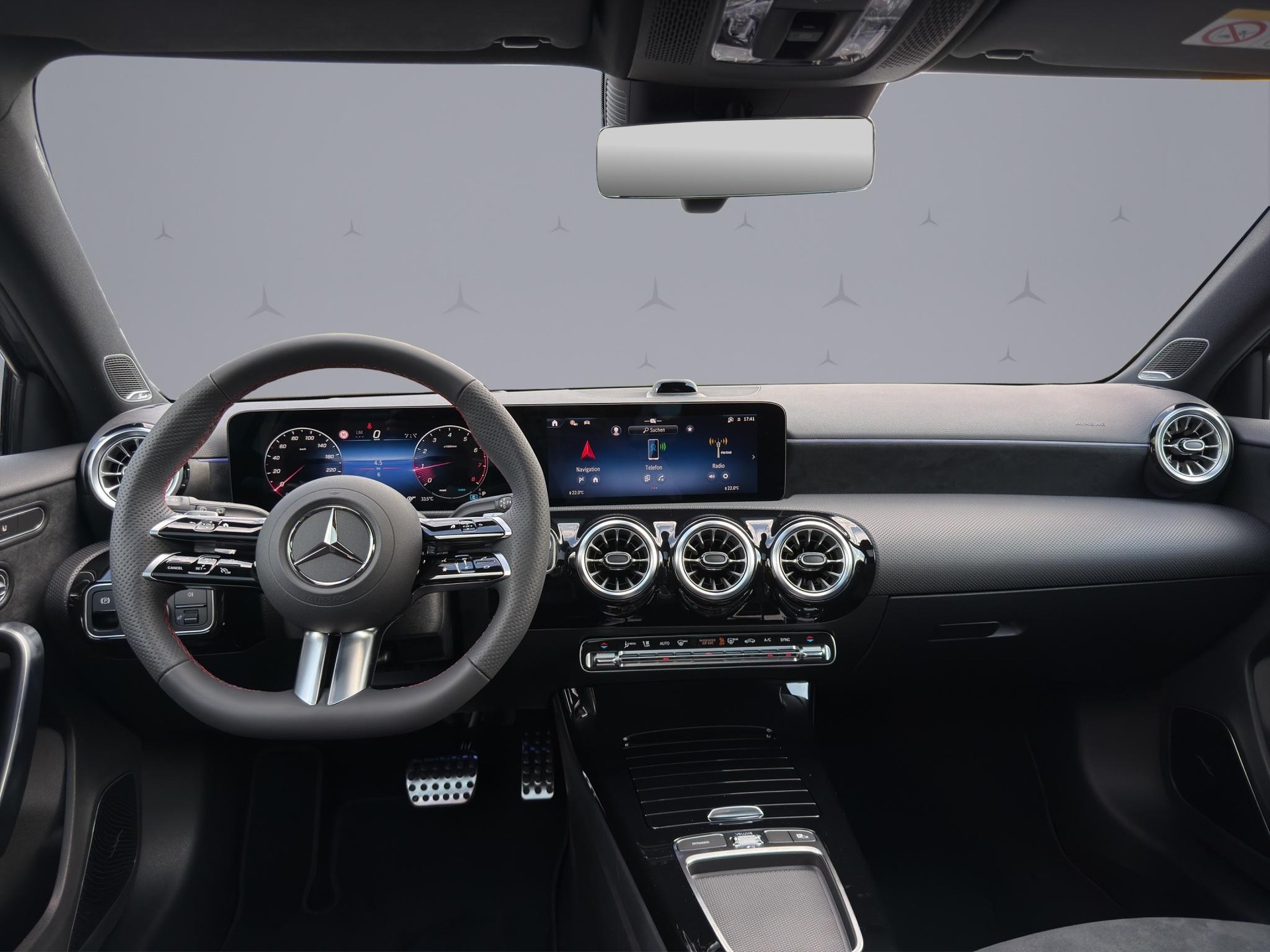 MERCEDES-BENZ A 250 AMG Line 4m-image-13