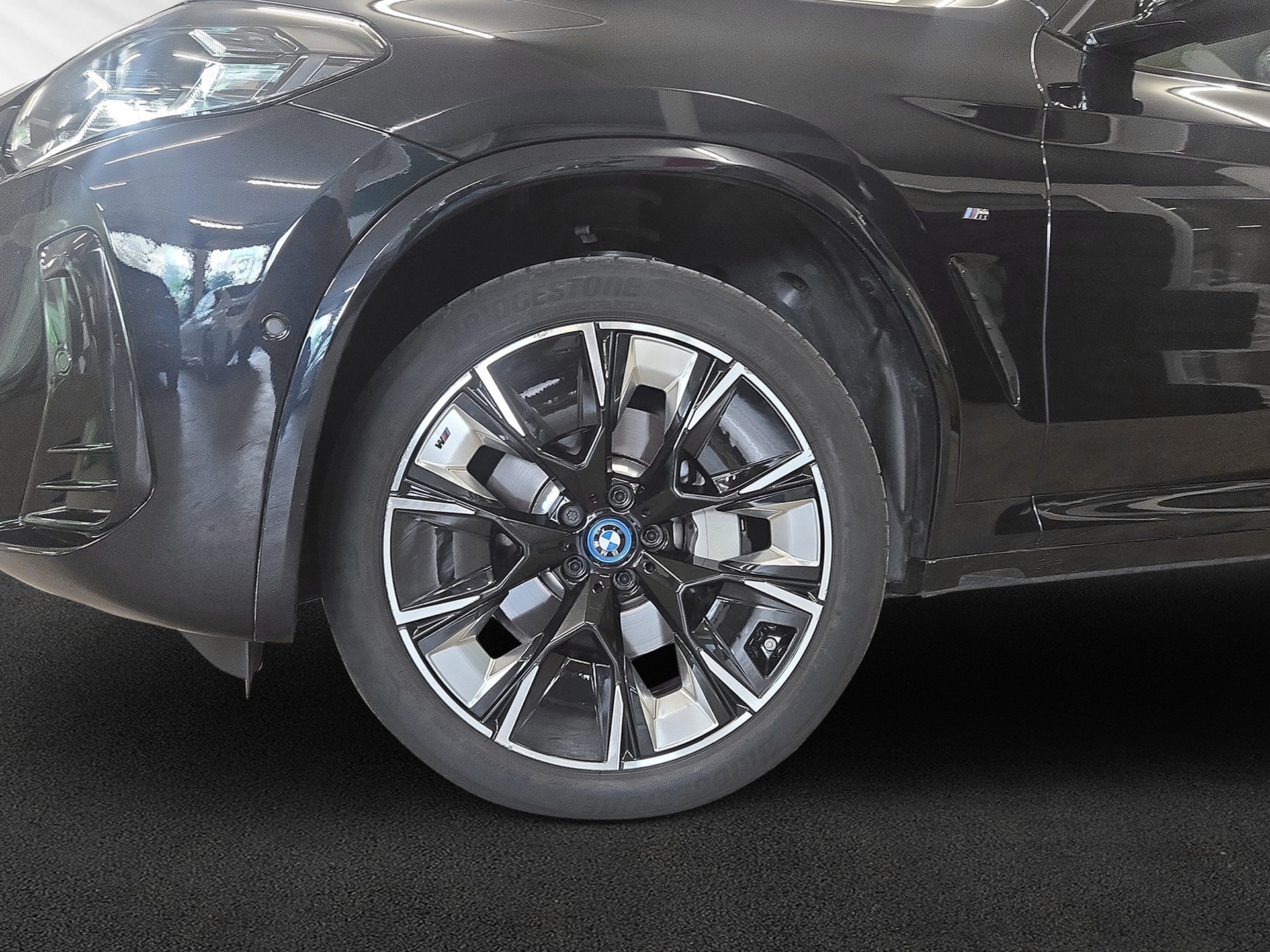 BMW iX3 M Sport Impressive-image-8