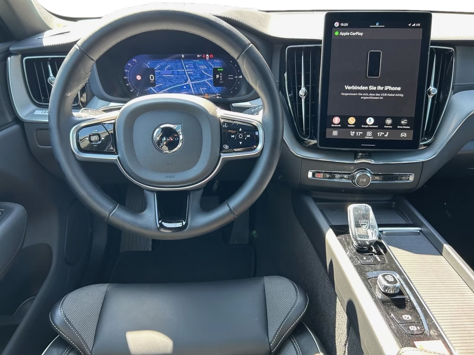 VOLVO XC60 T6 eAWD PluginHybrid Ultra Dark Geartronic-image-16