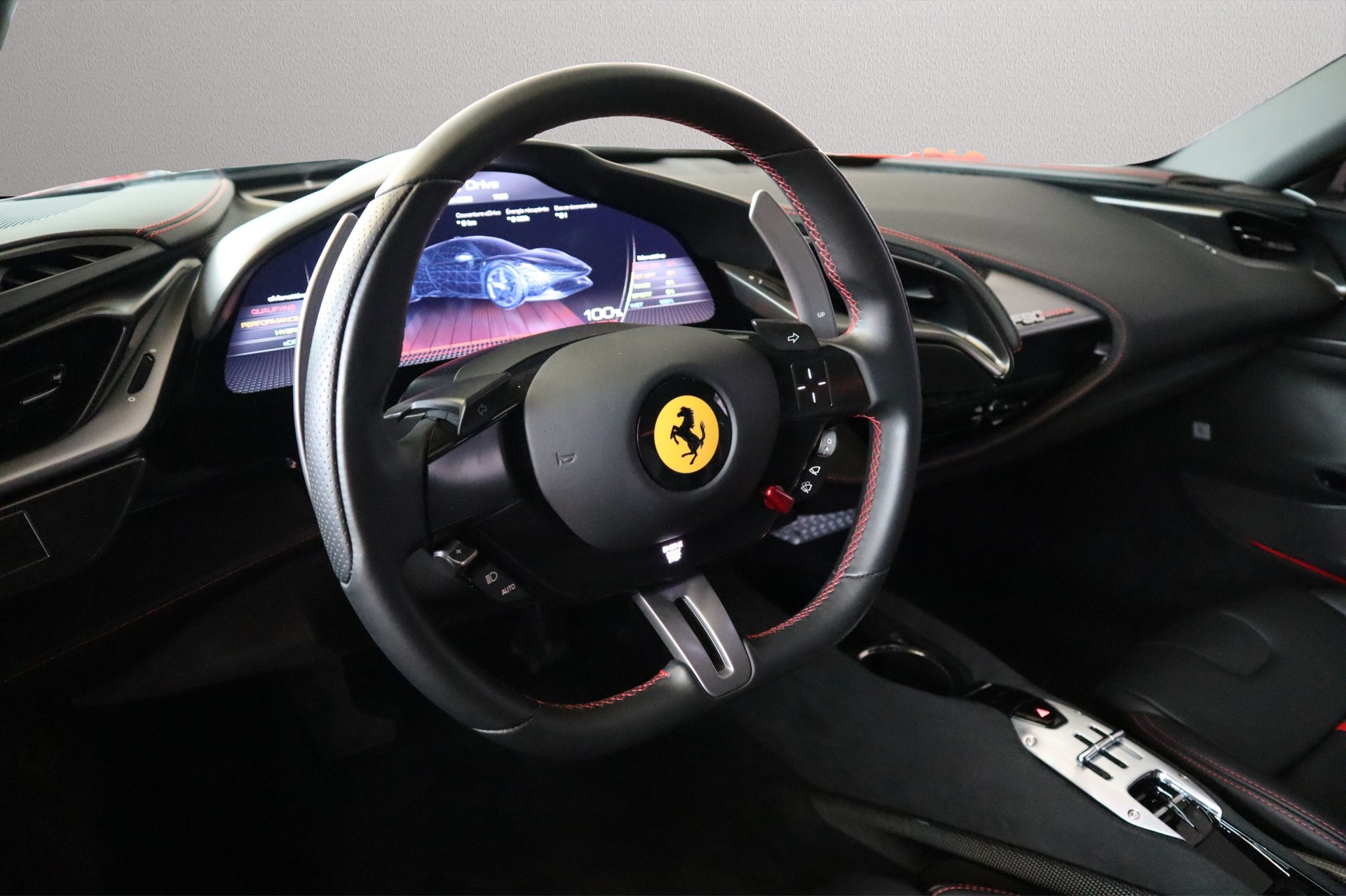 FERRARI SF90 Stradale-showroom-element-2