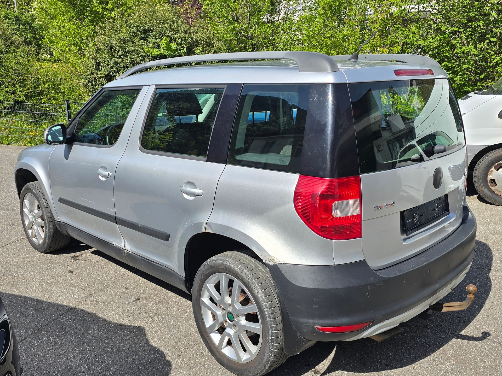 SKODA Yeti 2.0 TDI Ambition 4x4-image-2