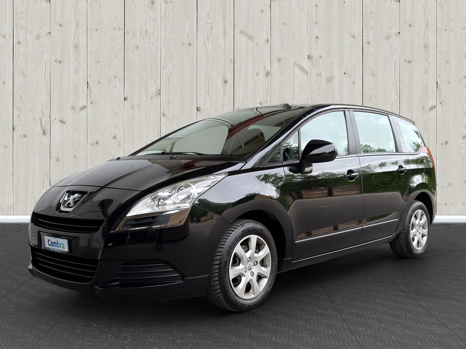 PEUGEOT 5008 1.6 16V VTI Sport-image-2