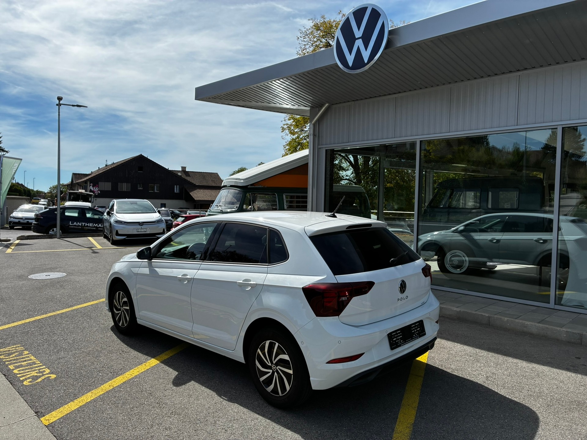 VW Polo 1.0 TSI Life-showroom-element-2
