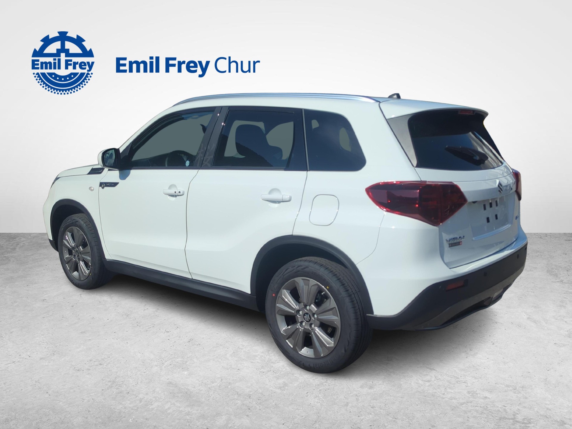 SUZUKI Vitara 1.4 T Sakura Hybrid 4x4 / 1.99% Leasing-showroom-element-2