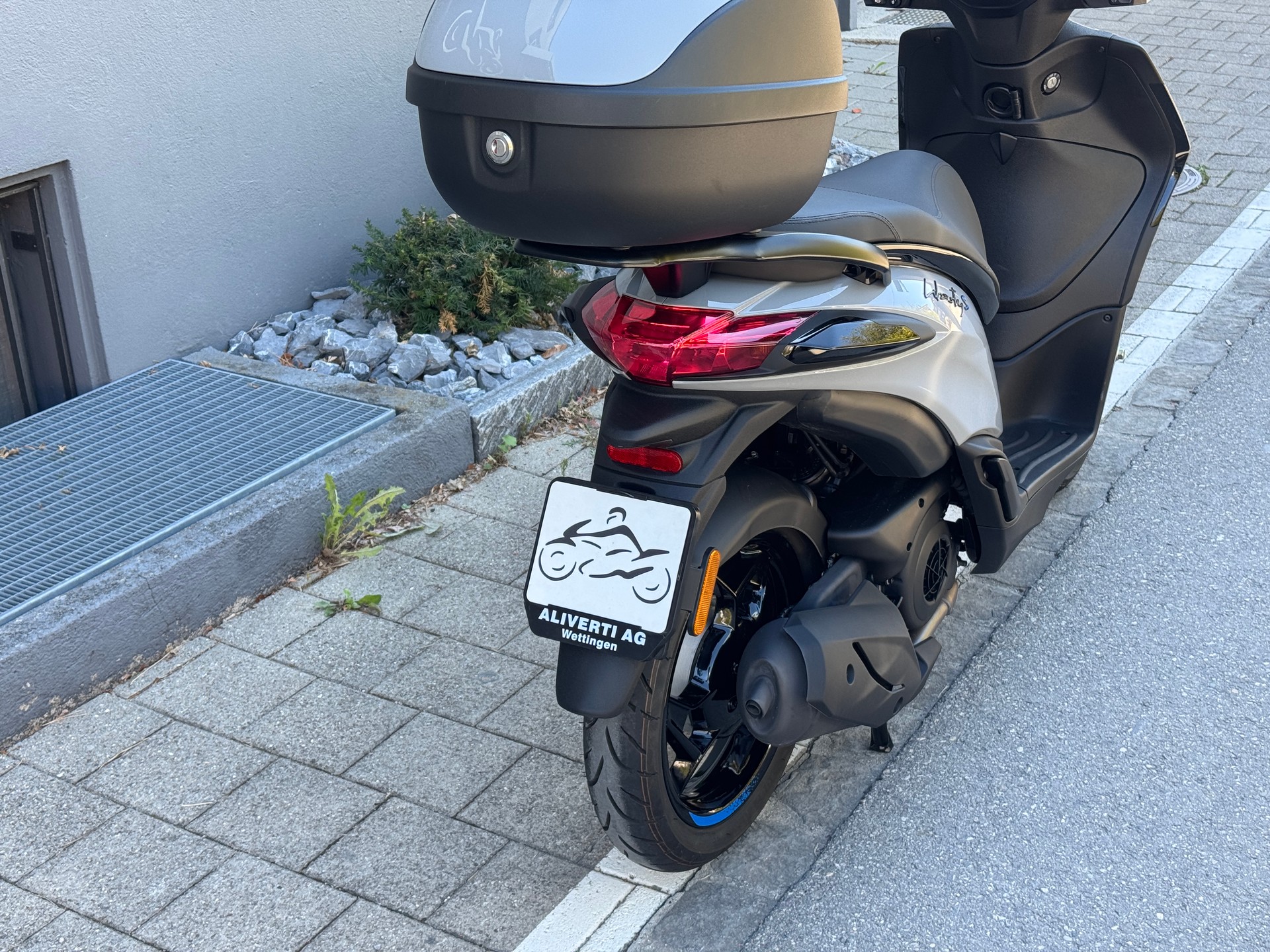 PIAGGIO Liberty 125 Sport E5+-image-13