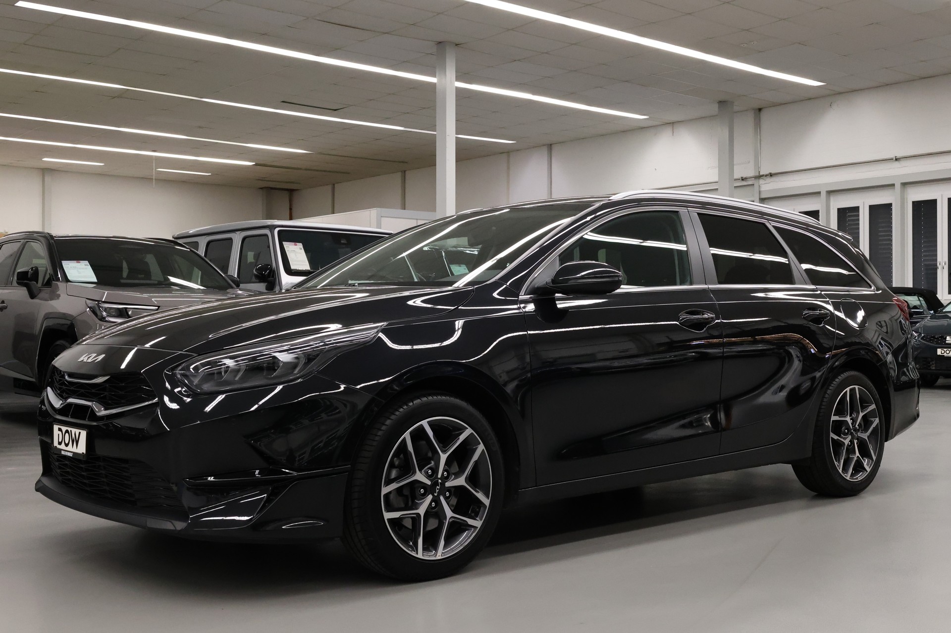 KIA Ceed SW 1.5 T-GDi Power-showroom-element-2