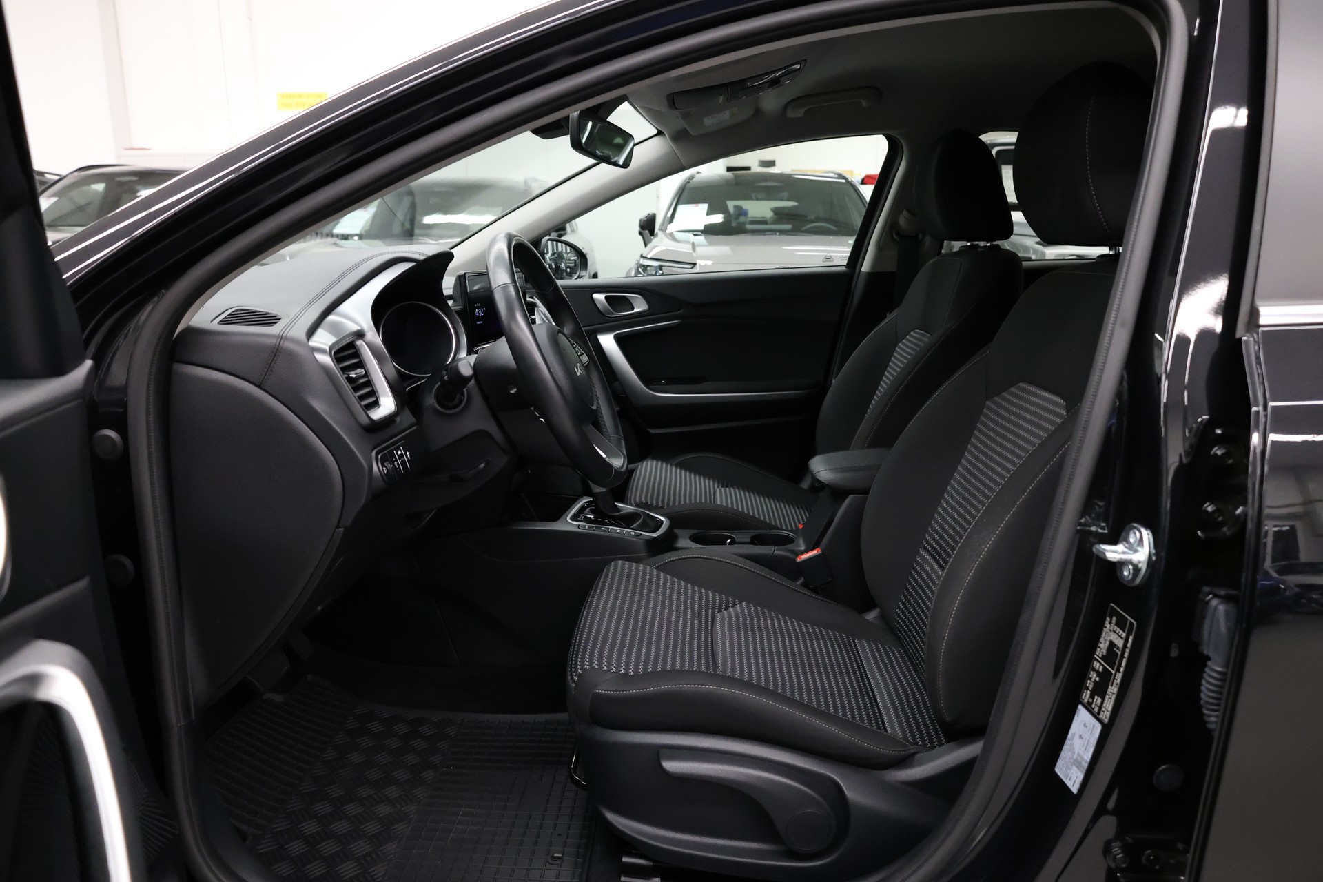 KIA Ceed SW 1.5 T-GDi Power-image-12