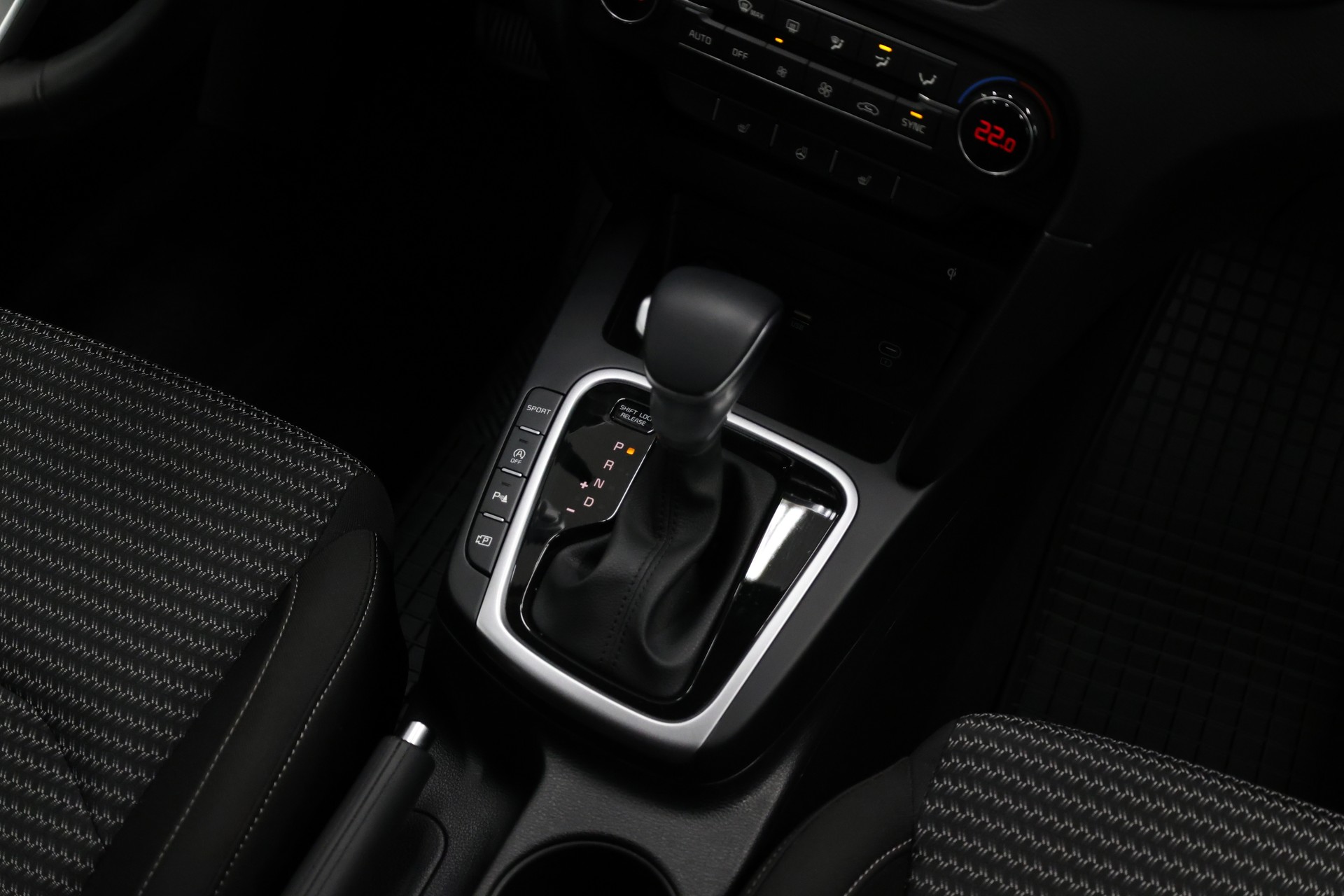 KIA Ceed SW 1.5 T-GDi Power-image-17
