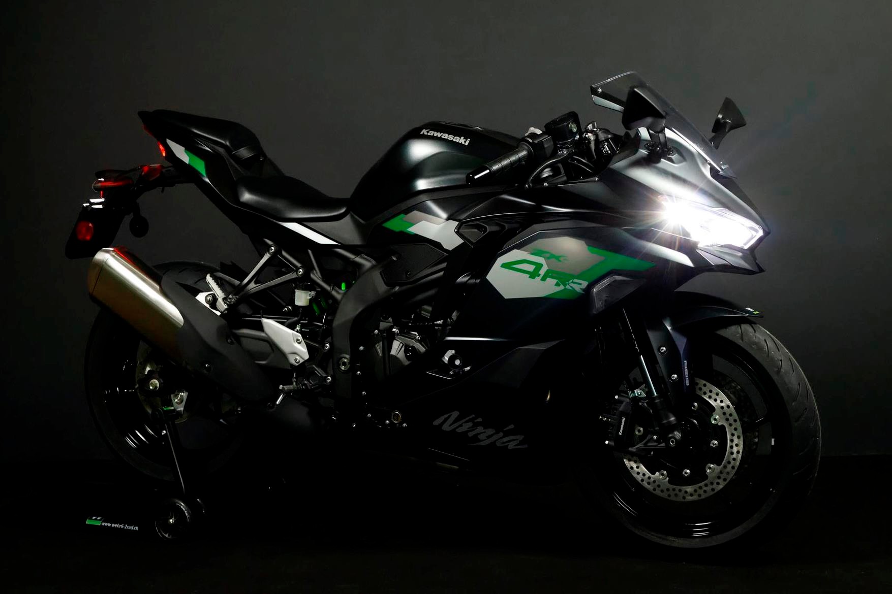 KAWASAKI Ninja ZX-4RR (57/35 KW)-image-1