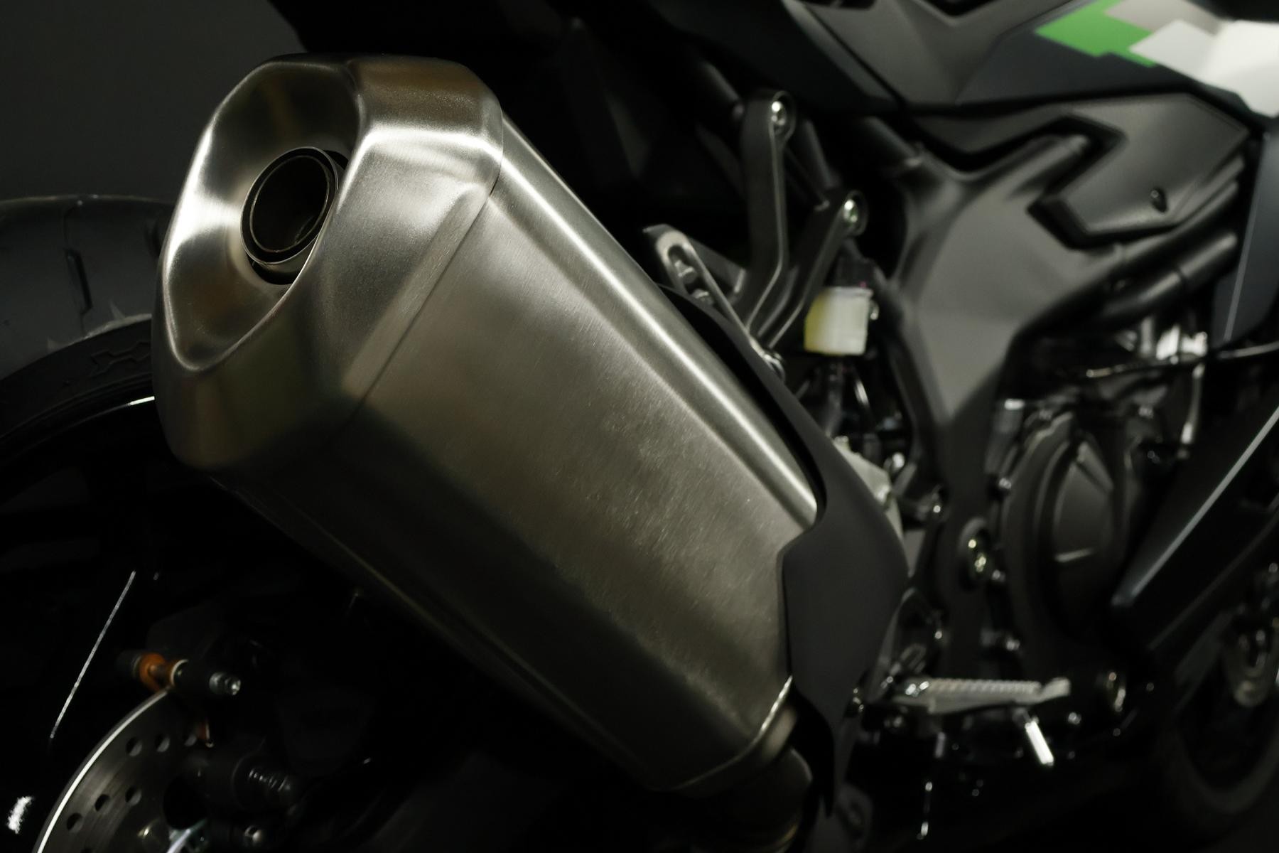 KAWASAKI Ninja ZX-4RR (57/35 KW)-image-7