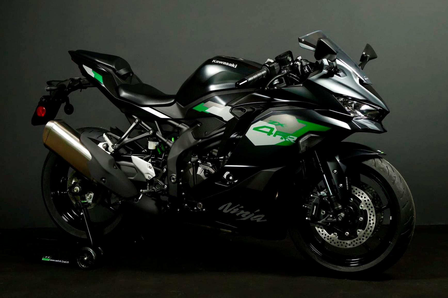KAWASAKI Ninja ZX-4RR (57/35 KW)-image-2