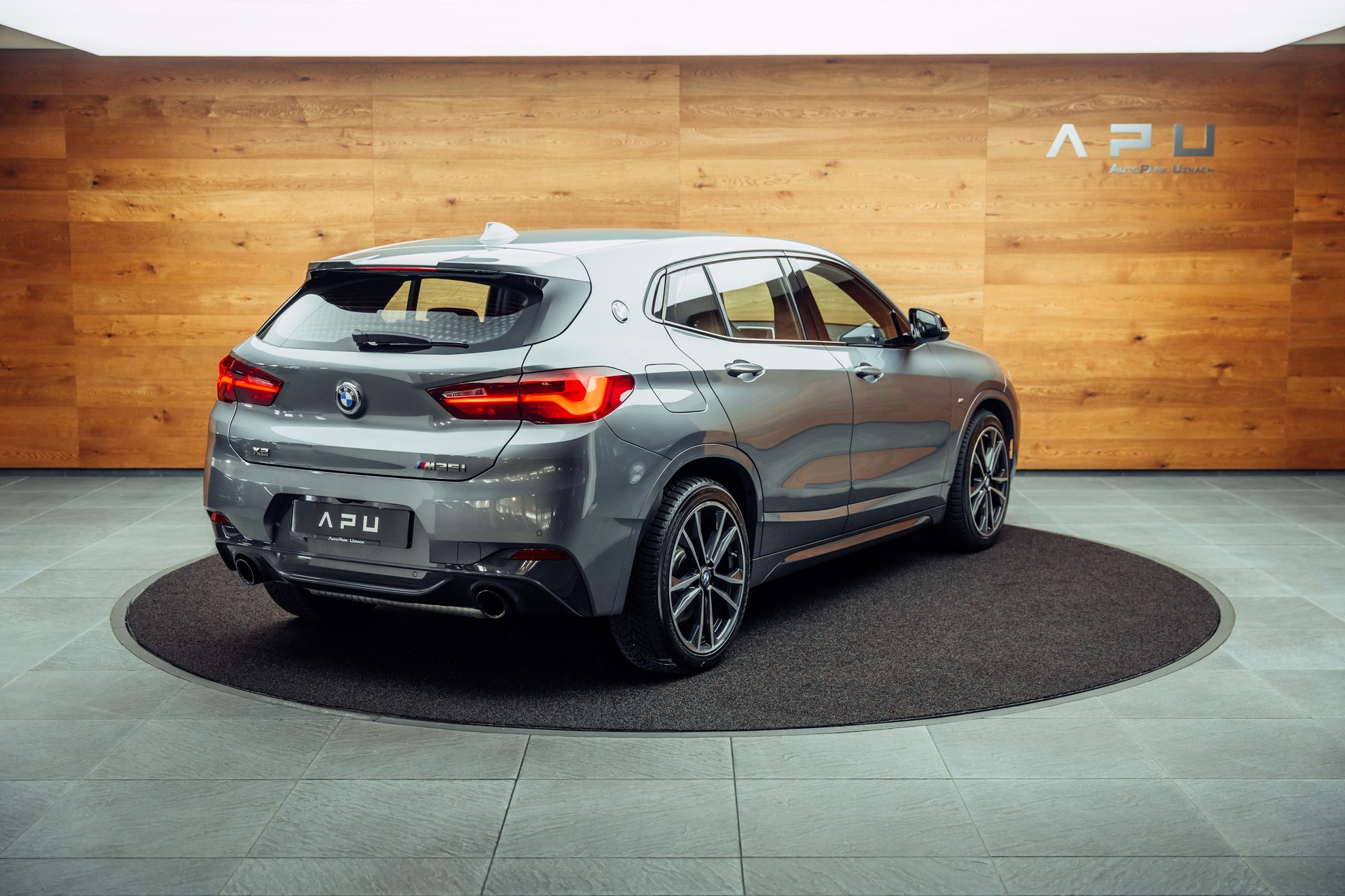 BMW X2 M35i Steptronic-showroom-element-1