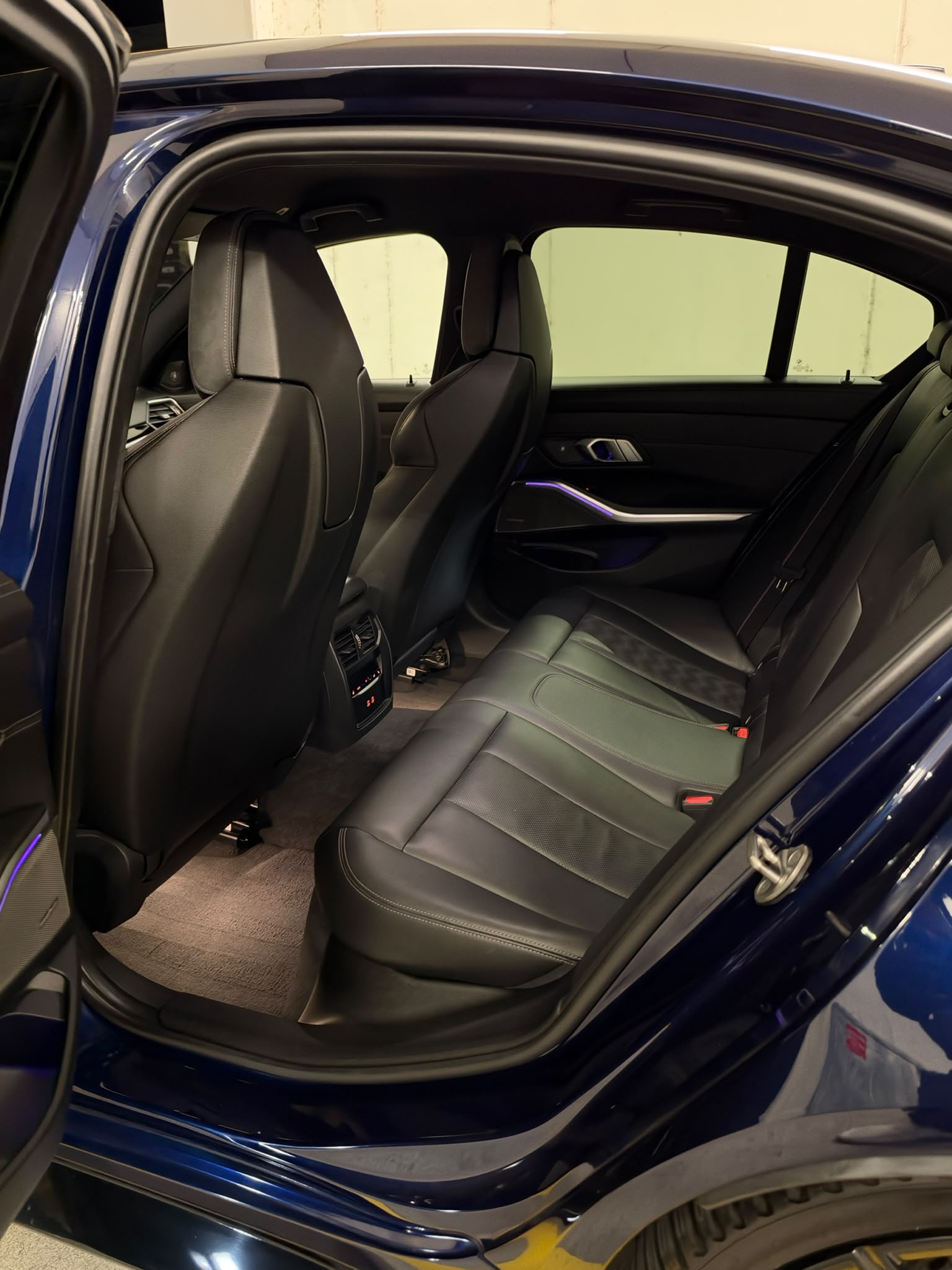 BMW M3 Competition M xDrive-image-14