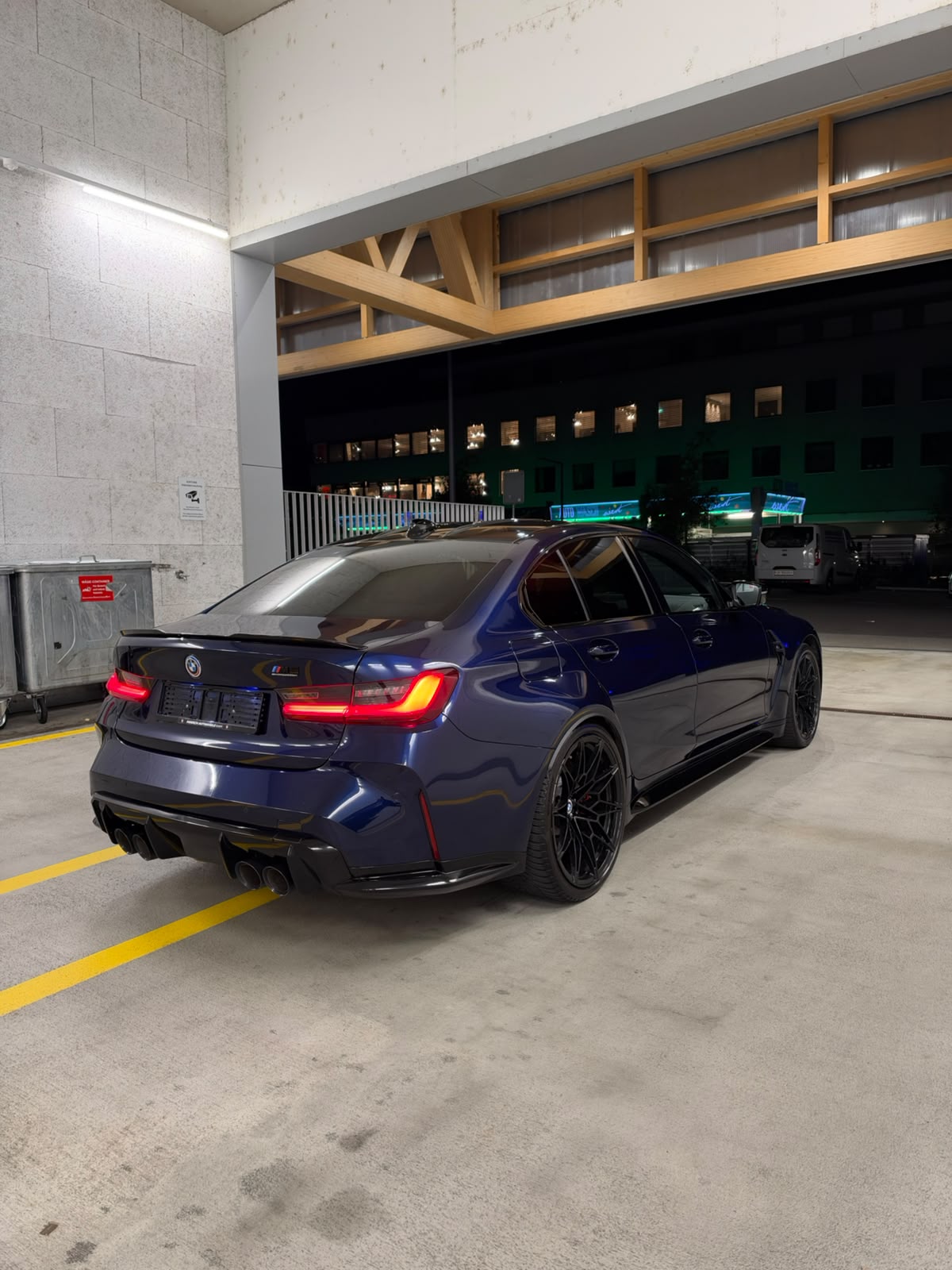 BMW M3 Competition M xDrive-image-6