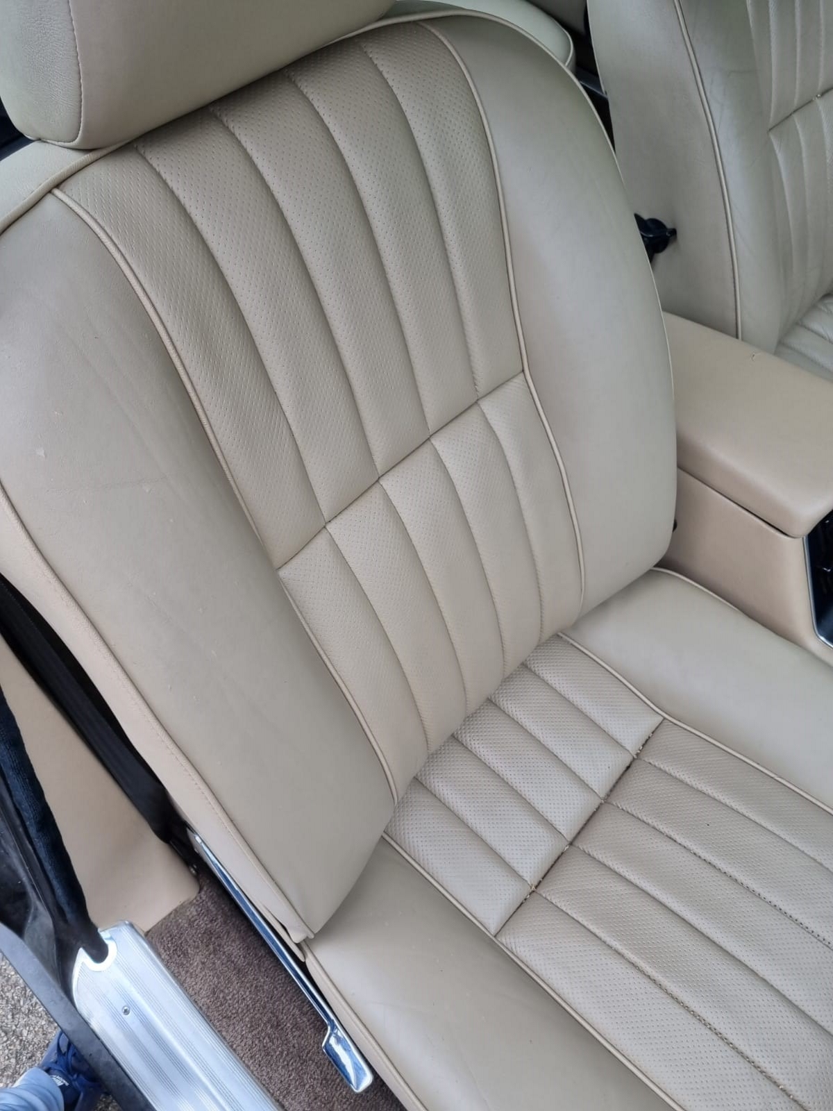 JAGUAR XJ12 5.3 HE Sovereign-image-11