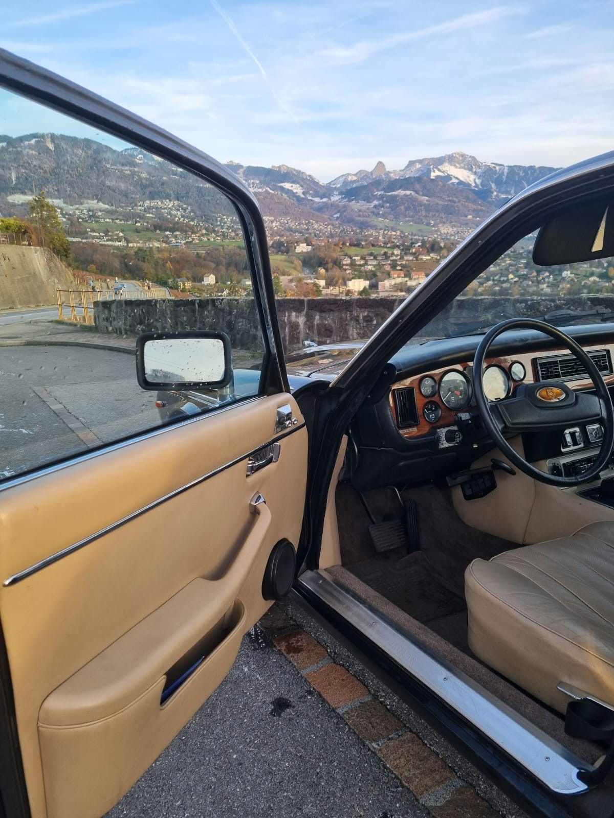 JAGUAR XJ12 5.3 HE Sovereign-image-13