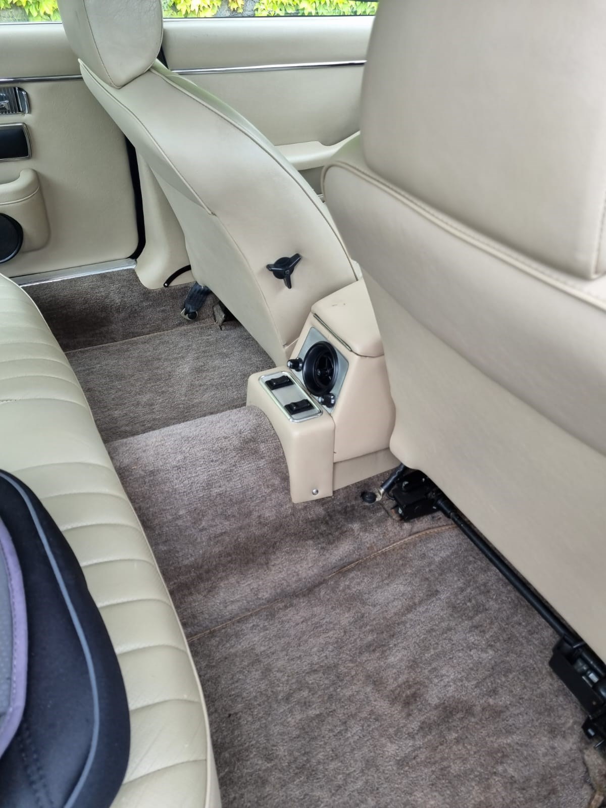 JAGUAR XJ12 5.3 HE Sovereign-image-12