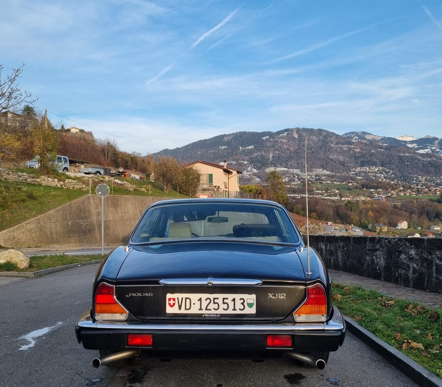 JAGUAR XJ12 5.3 HE Sovereign-image-4