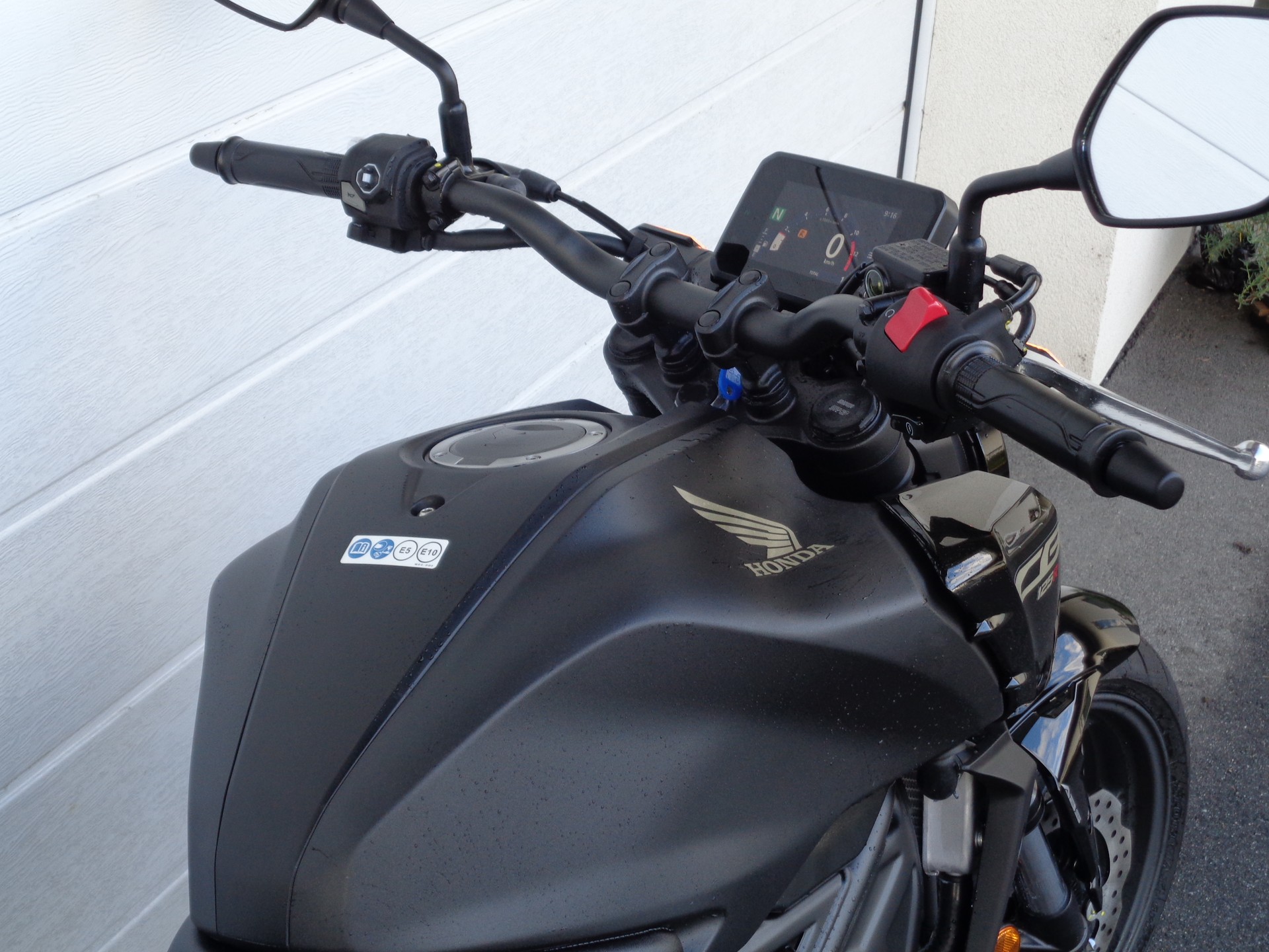 HONDA CB 125 R A-image-10