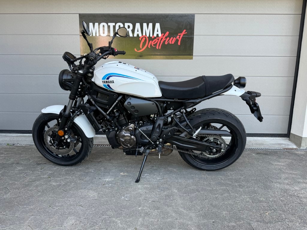 YAMAHA XSR 700-image-2