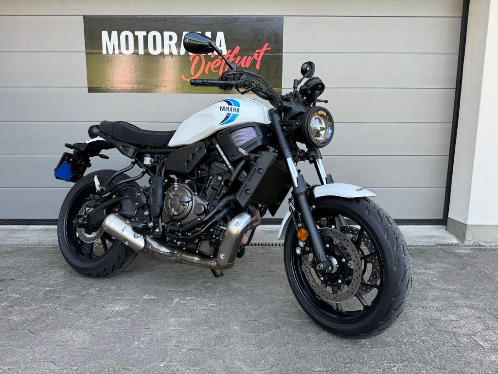 YAMAHA XSR 700-image-1