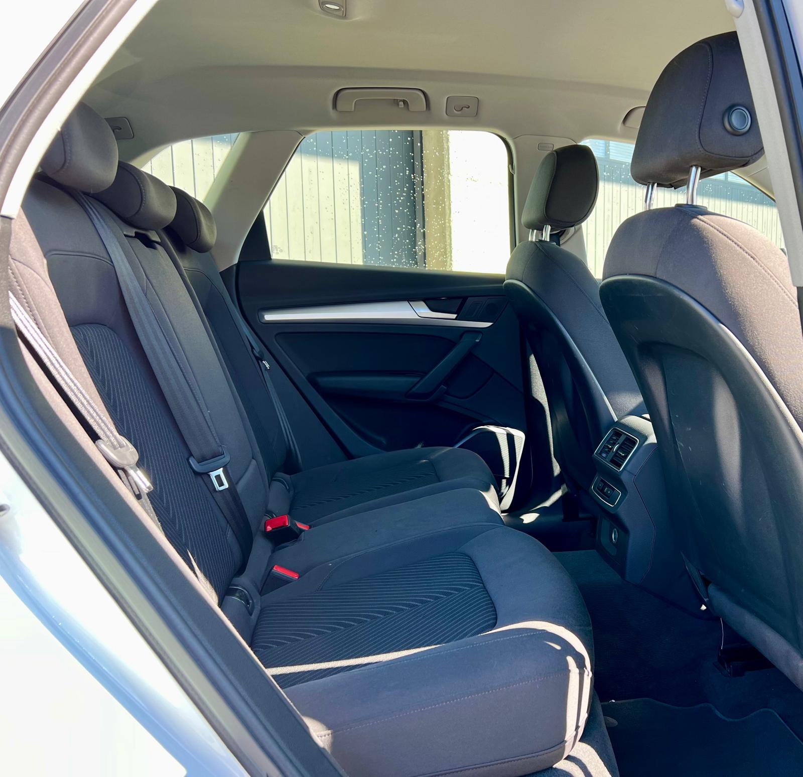 AUDI Q5 40 TDI quattro S-tronic-image-13