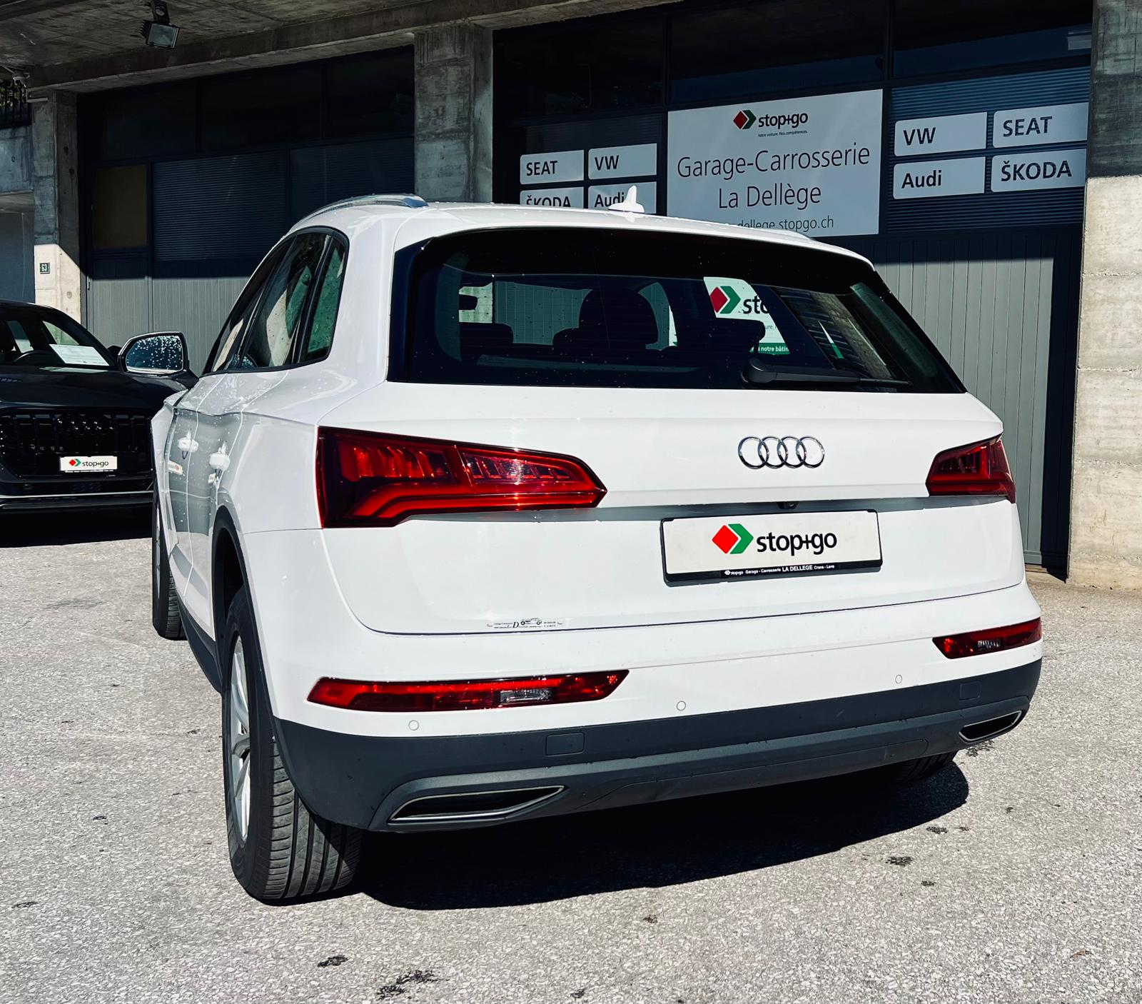 AUDI Q5 40 TDI quattro S-tronic-showroom-element-3