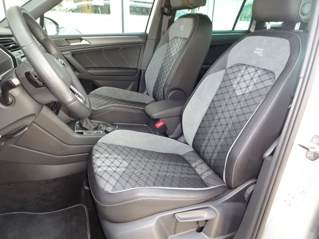 VW Tiguan 2.0 TDI SCR R-Line 4Motion DSG-image-10