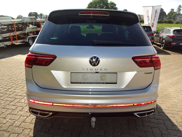 VW Tiguan 2.0 TDI SCR R-Line 4Motion DSG-image-3