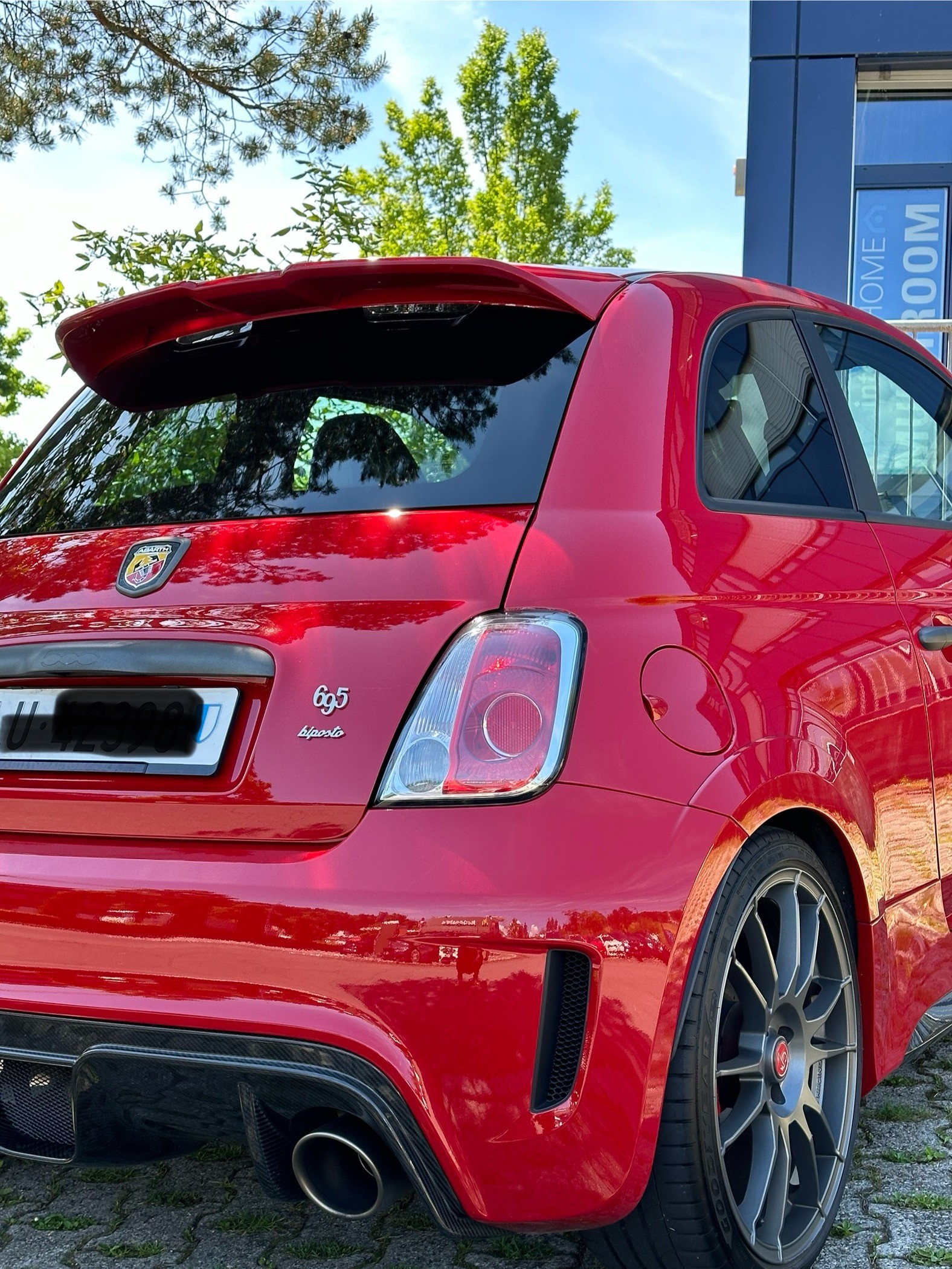 FIAT 695 1.4 16V Turbo Abarth Biposto-image-1