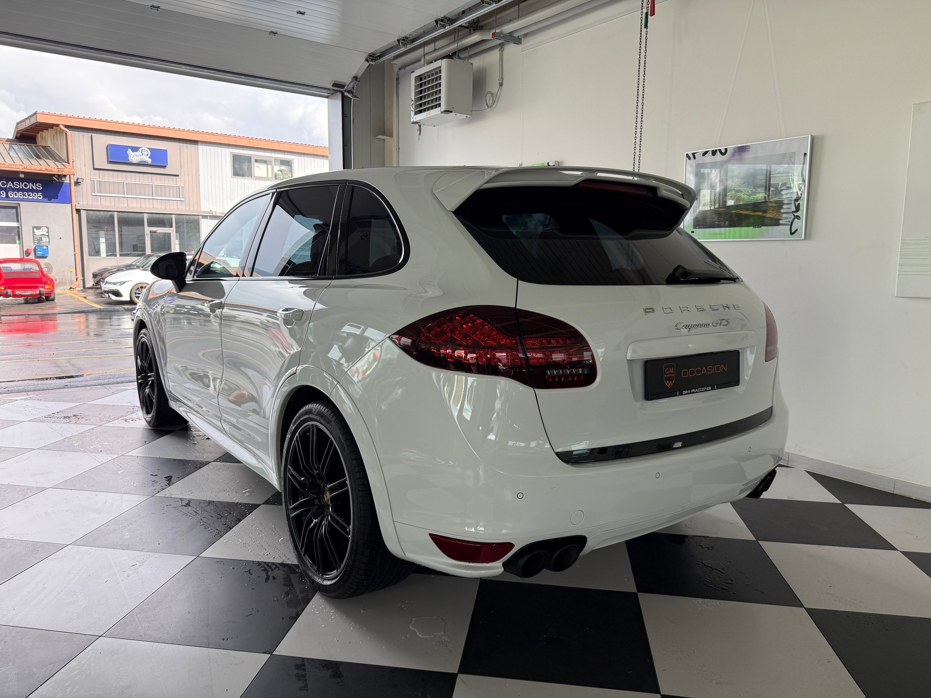 PORSCHE Cayenne GTS-image-3