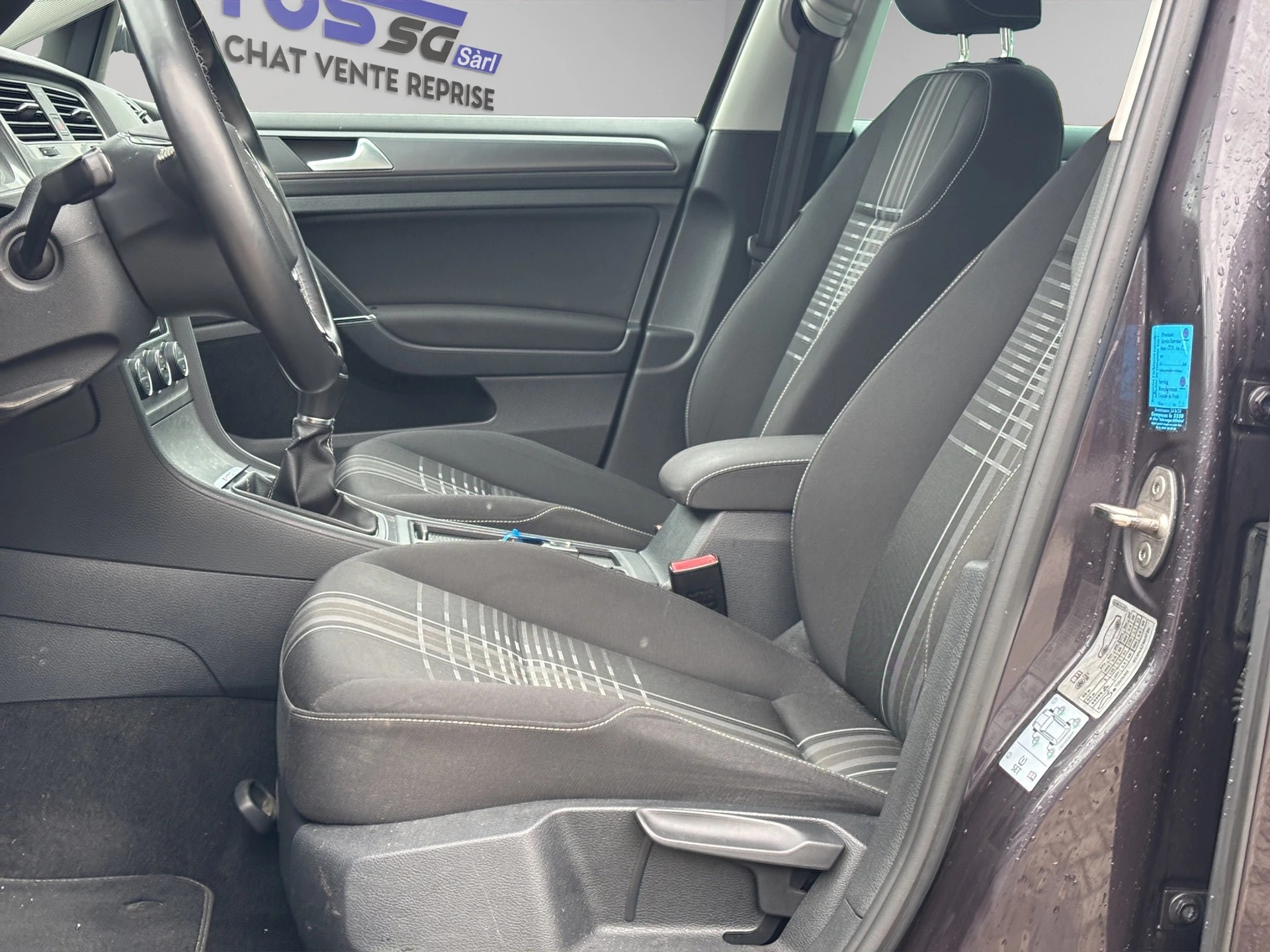 VW Golf Variant 2.0 TDI Lounge 4Motion-image-13