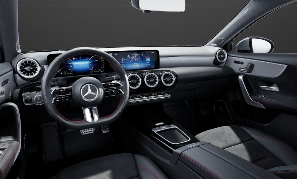 MERCEDES-BENZ A 250 4Matic 8G-DCT-image-6