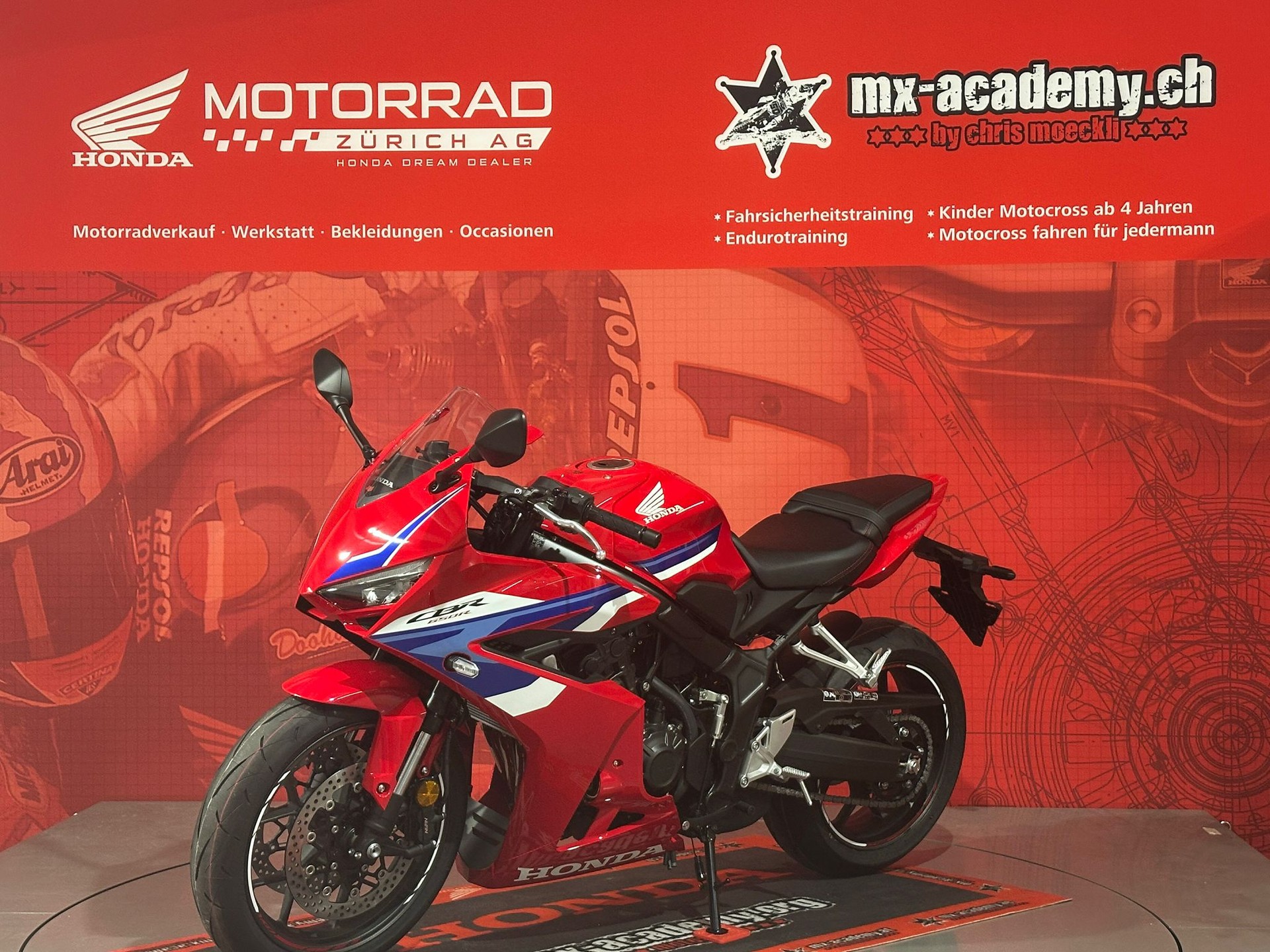 HONDA CBR 650 R E-Clutch**Modell 2026*Neufahrzeug**Grand Prix Red**Jetzt reservieren möglich*-image-6