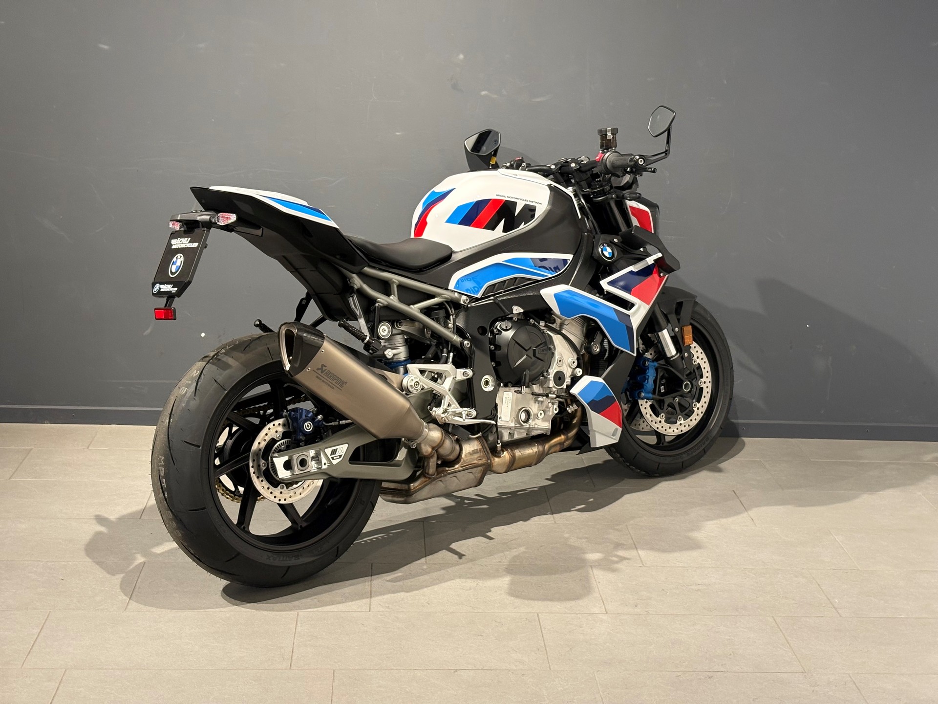 BMW M 1000 R-image-5