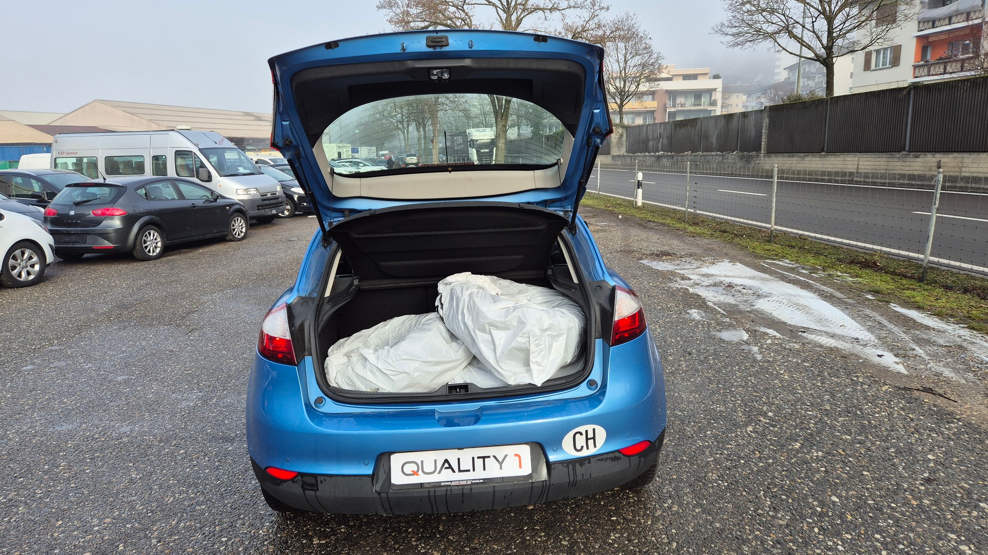 RENAULT Mégane 1.5 dCi Swiss Edition-image-10